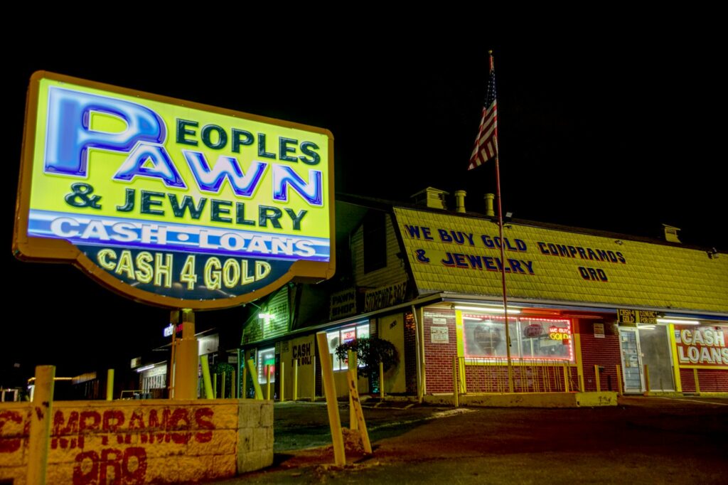 local place that buys gold pawn shop