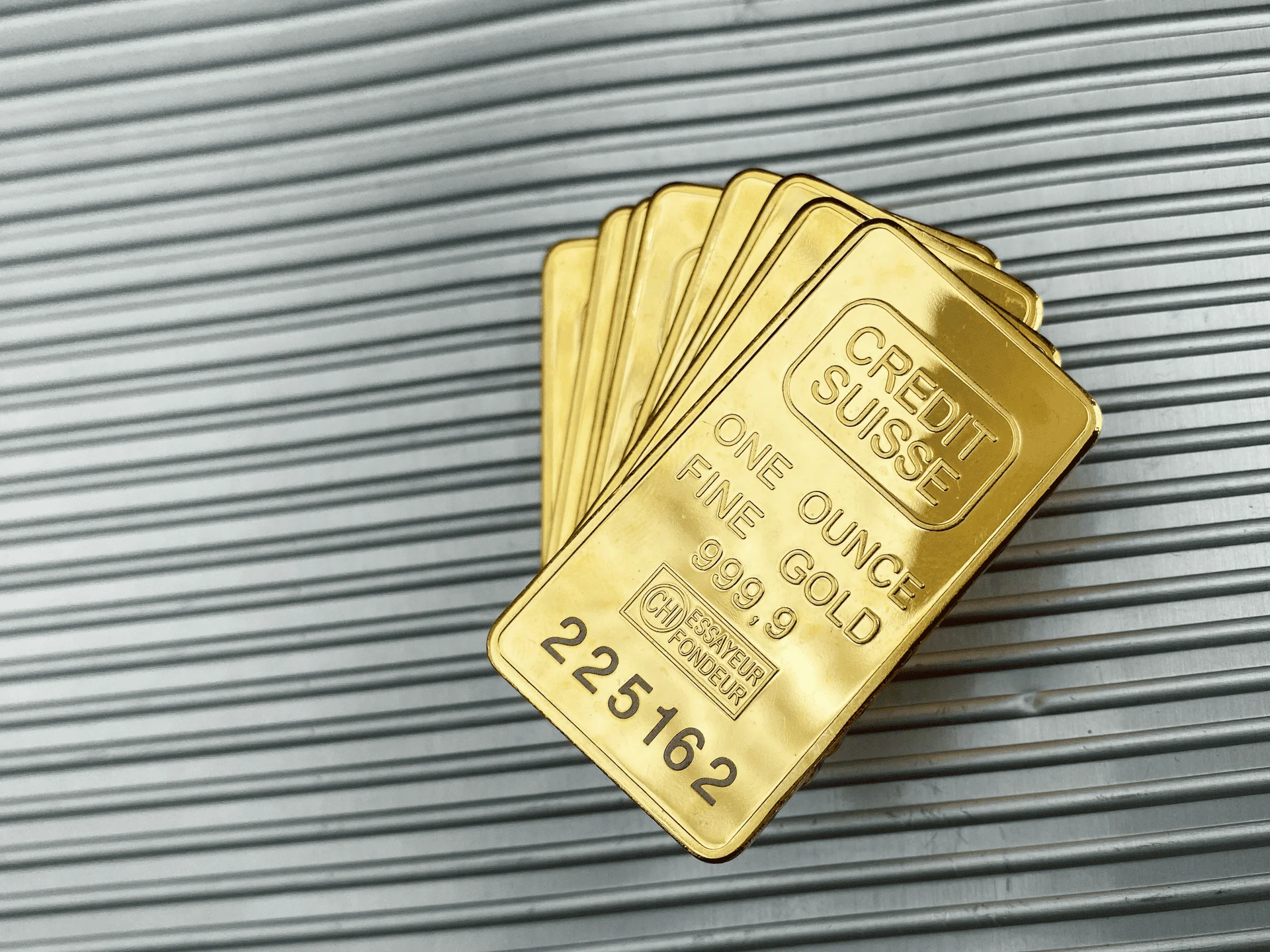 How to cash in gold bars