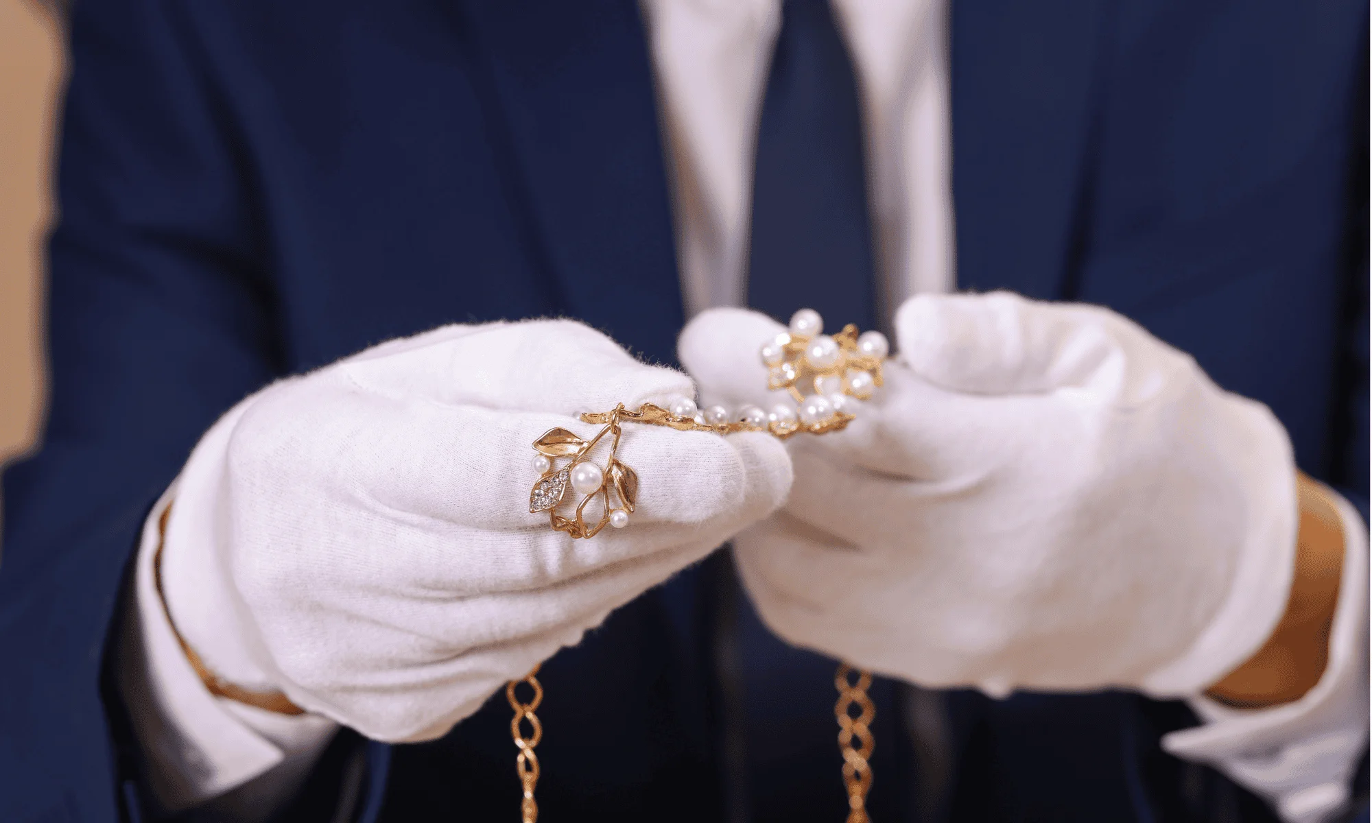An appraiser attempts to value gold jewelry