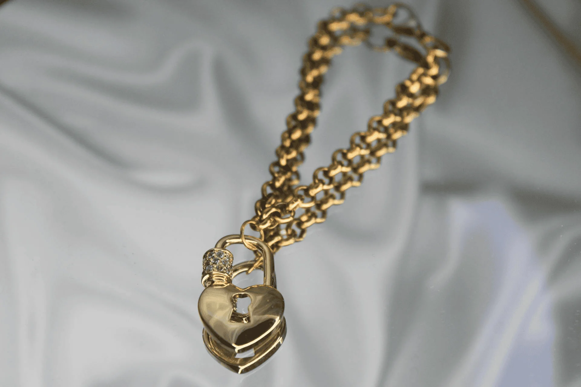 gold lock bracelet