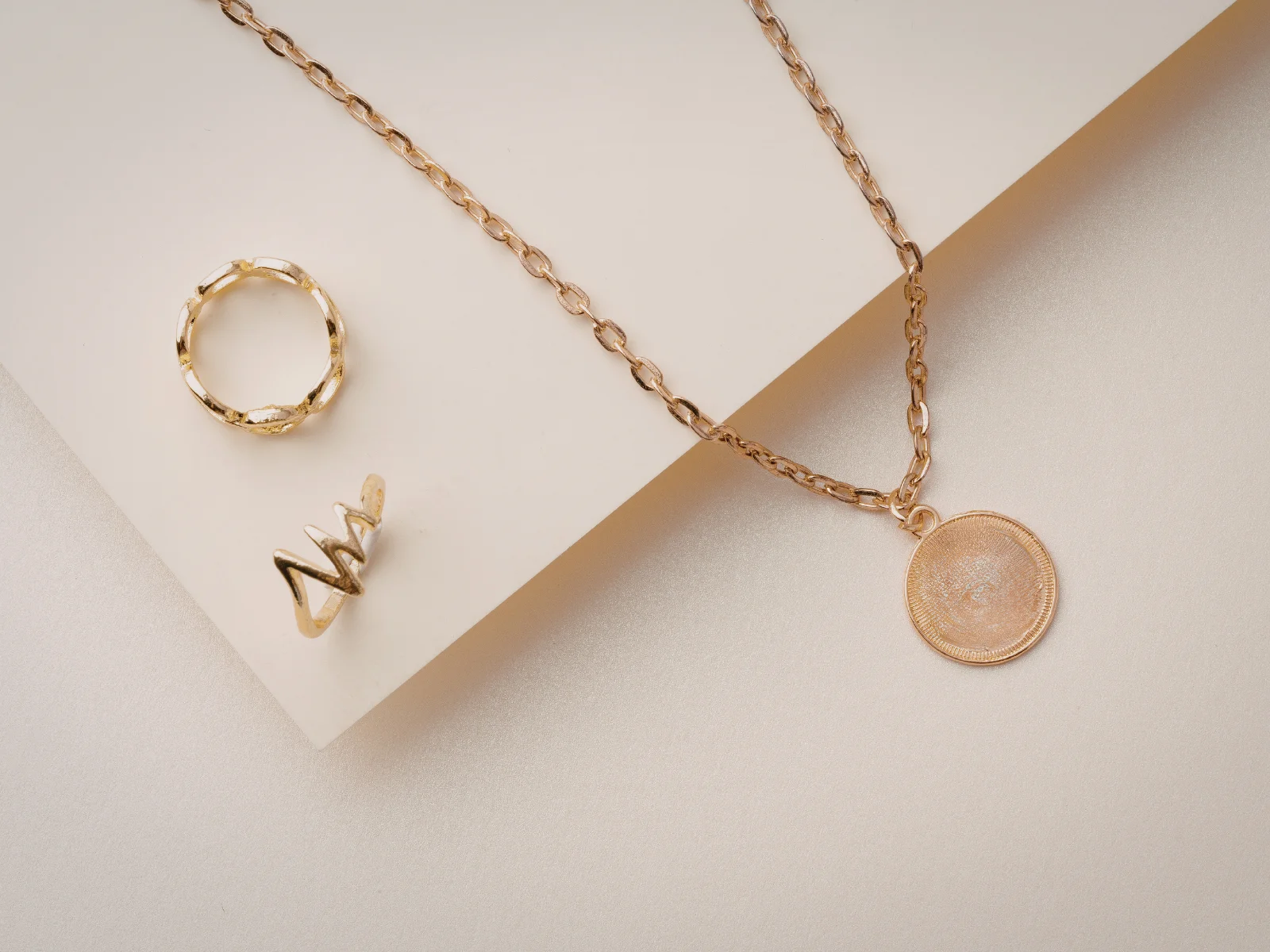rose gold jewelry