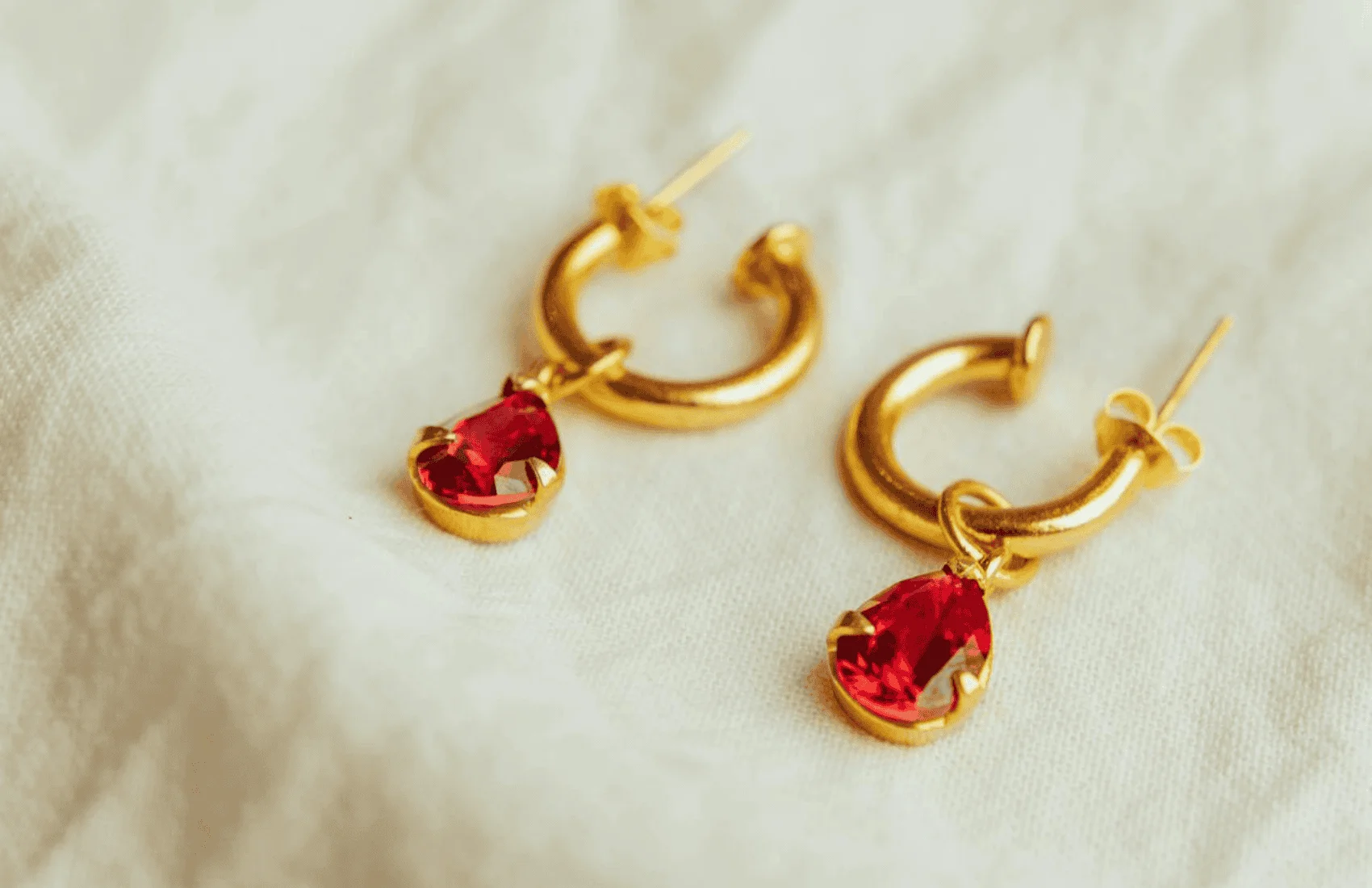 916 earrings