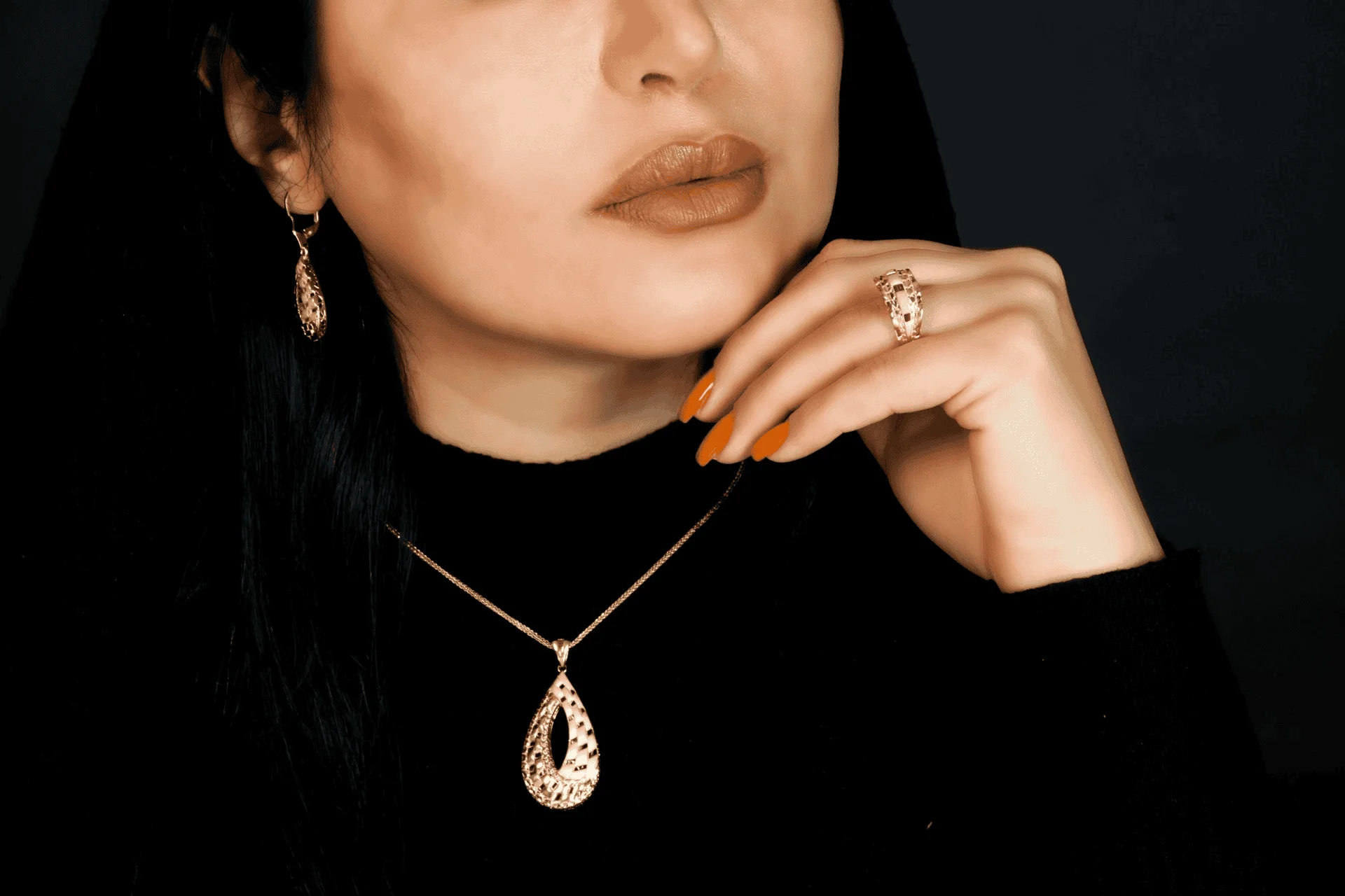 gold jewelry