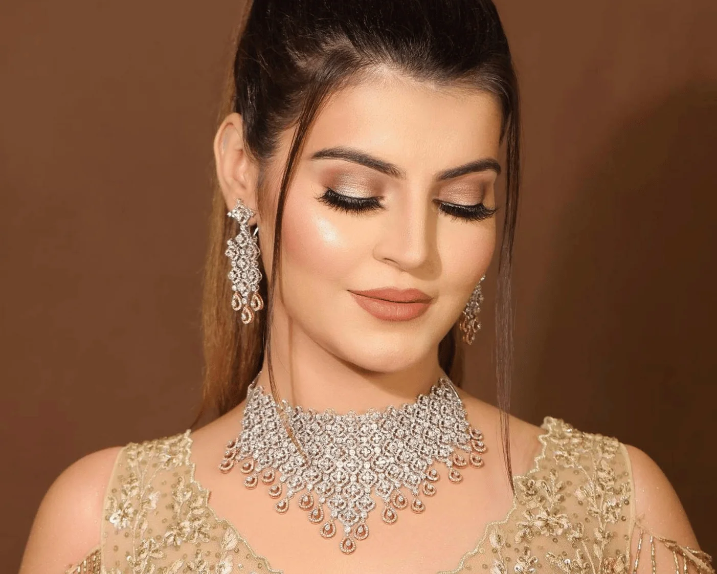 bold necklace