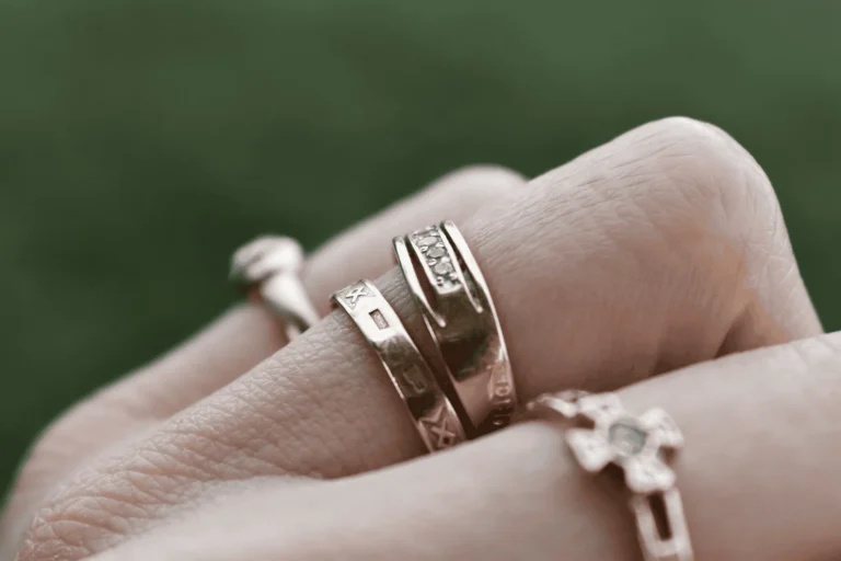 how to stack rings