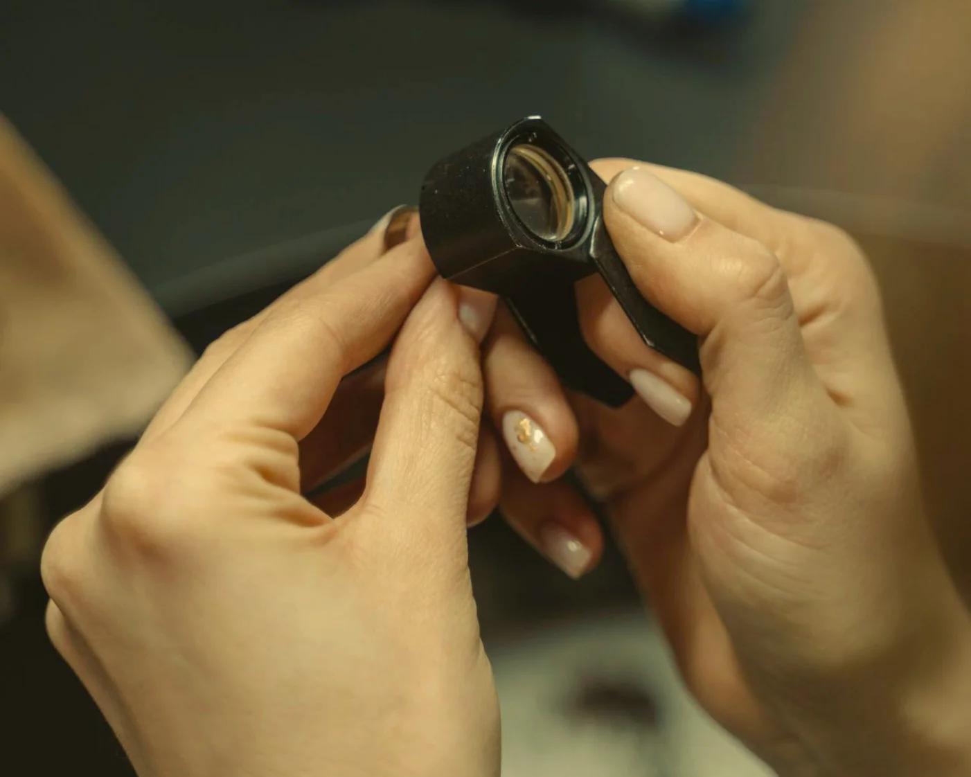 jeweler loupe
