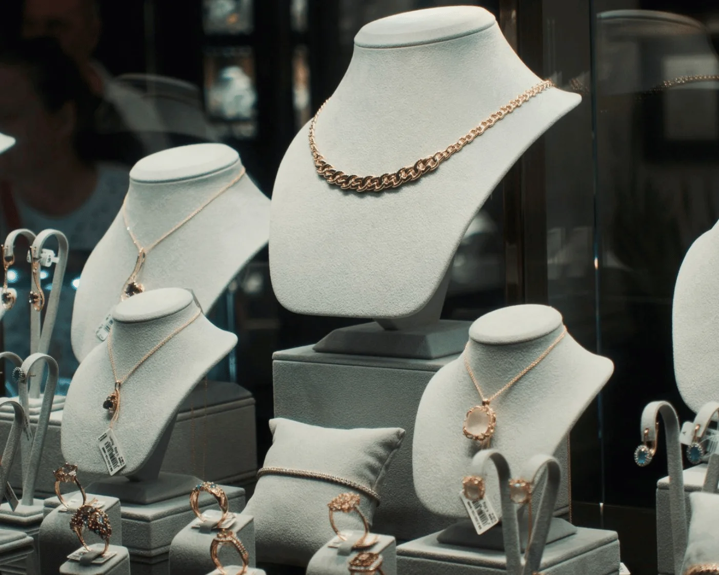 jewelry store display