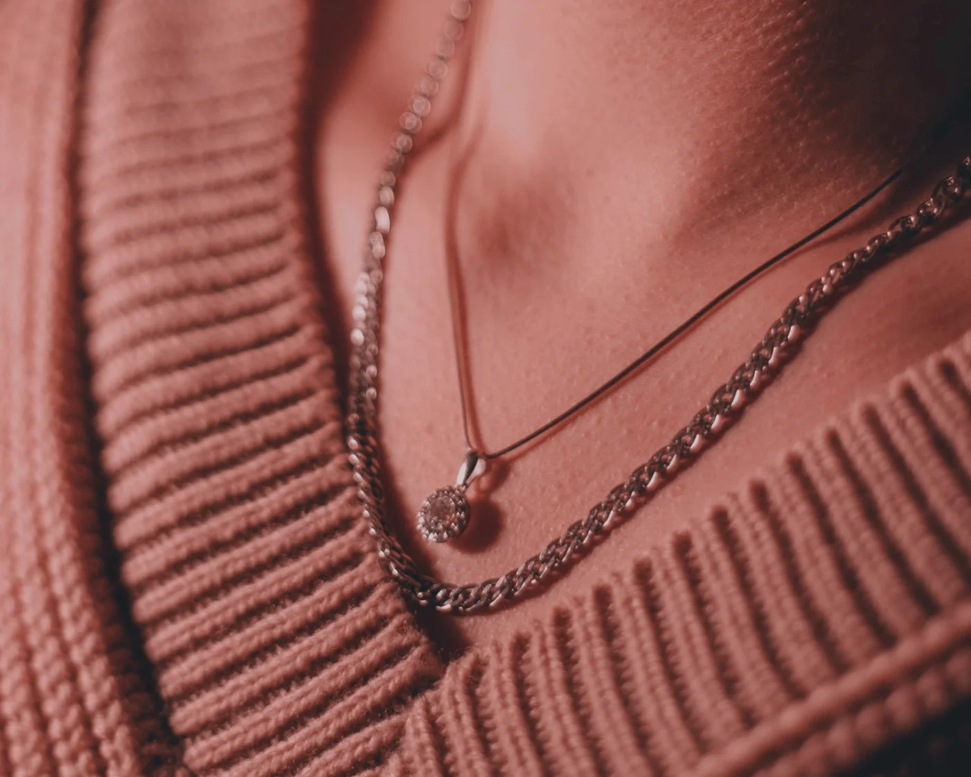 necklaces with sweater