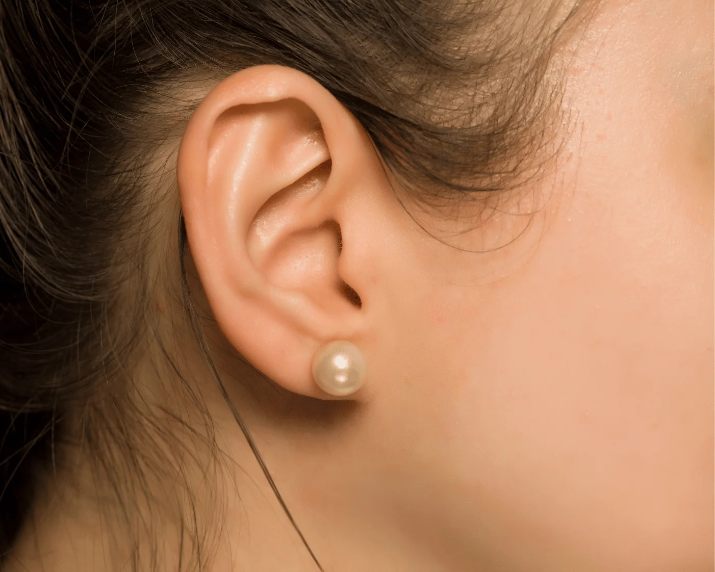 pearl studs